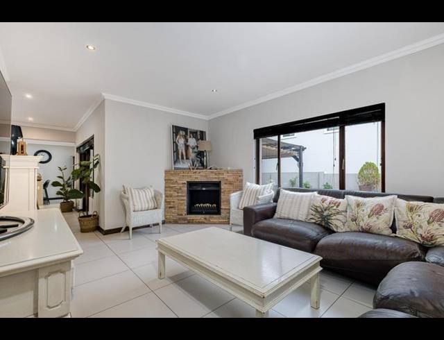 4 BEDROOM PROPERTY TO RENT IN BROADACRES